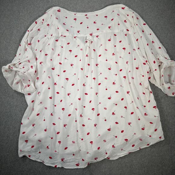 Torrid Harper Lips Lollipop Flirty Blouse Women's 4/4X V-Neck White Red Pockets - Picture 7 of 7